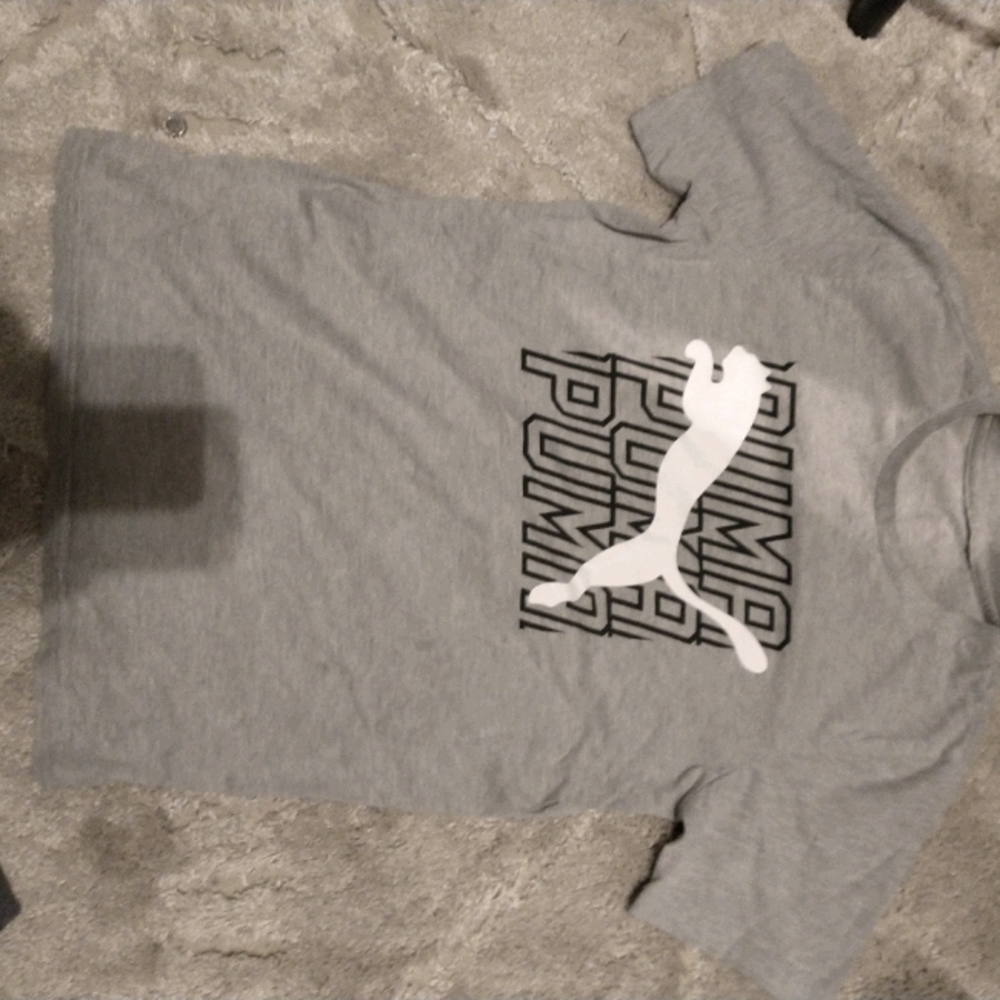 Puma tshirt youth boys large